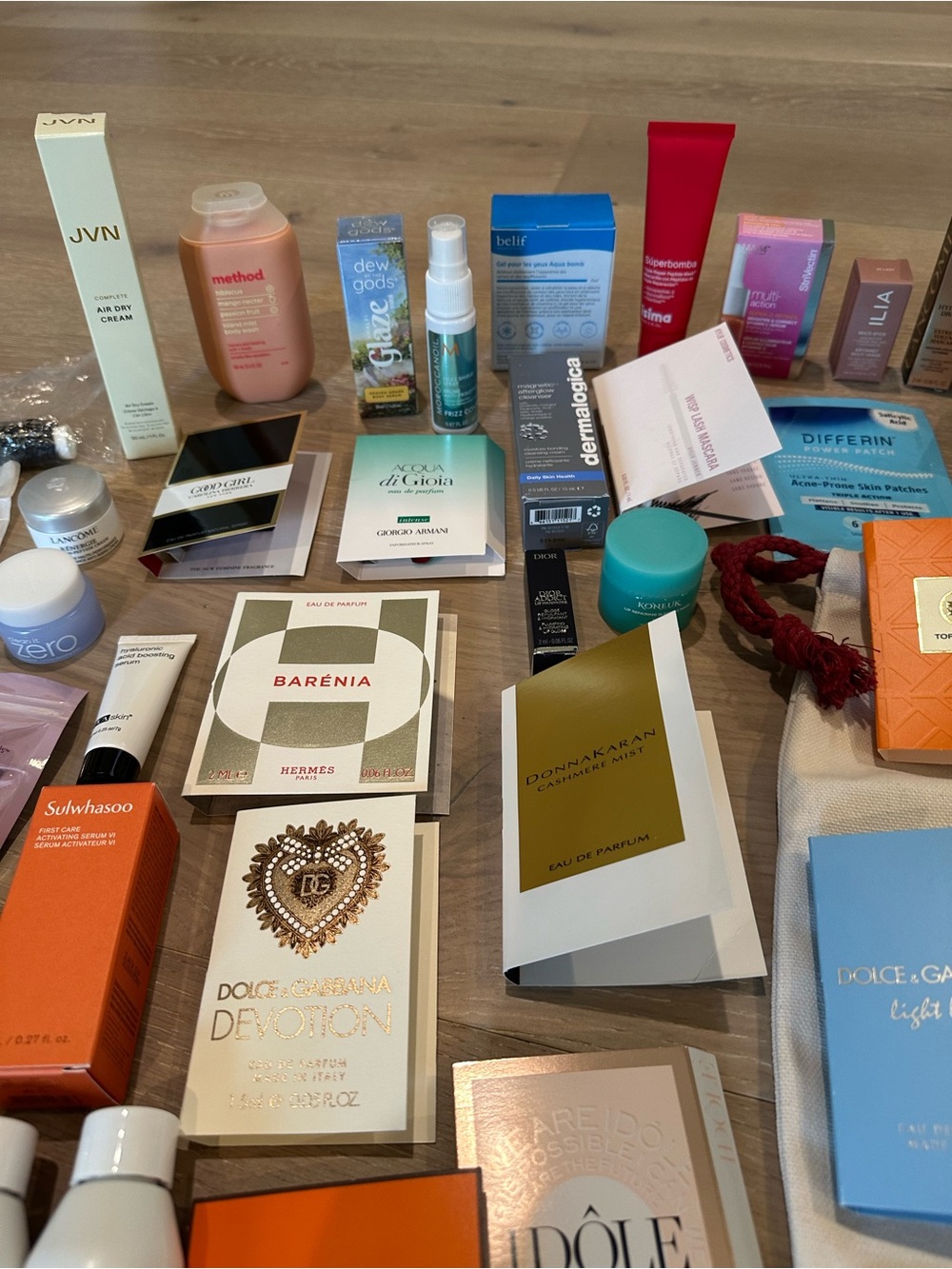 Assorted Beauty & Wellness Sampler - 60+ Pieces - Picture 3 of 7